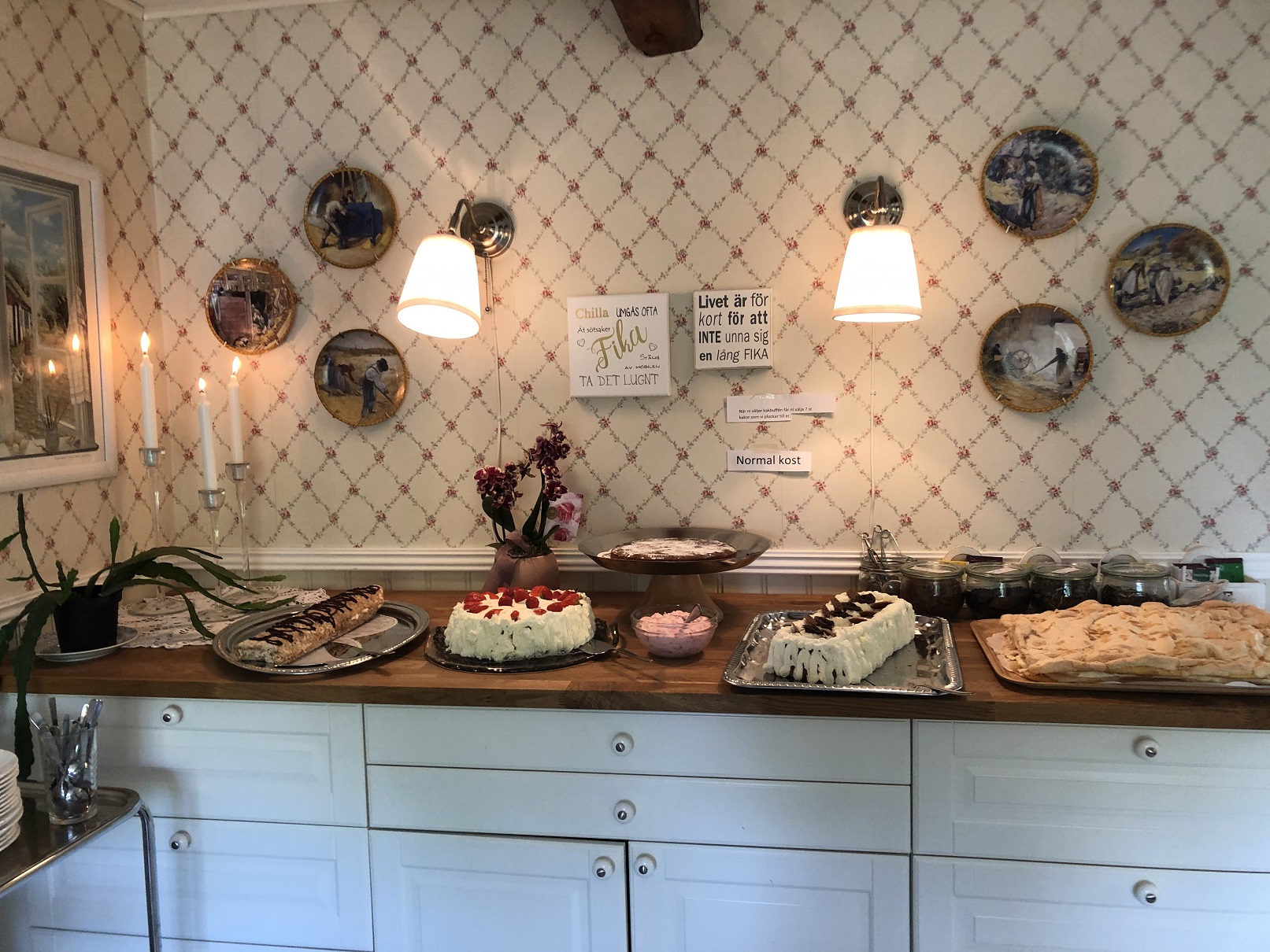 Lotta på Åsen trädgård